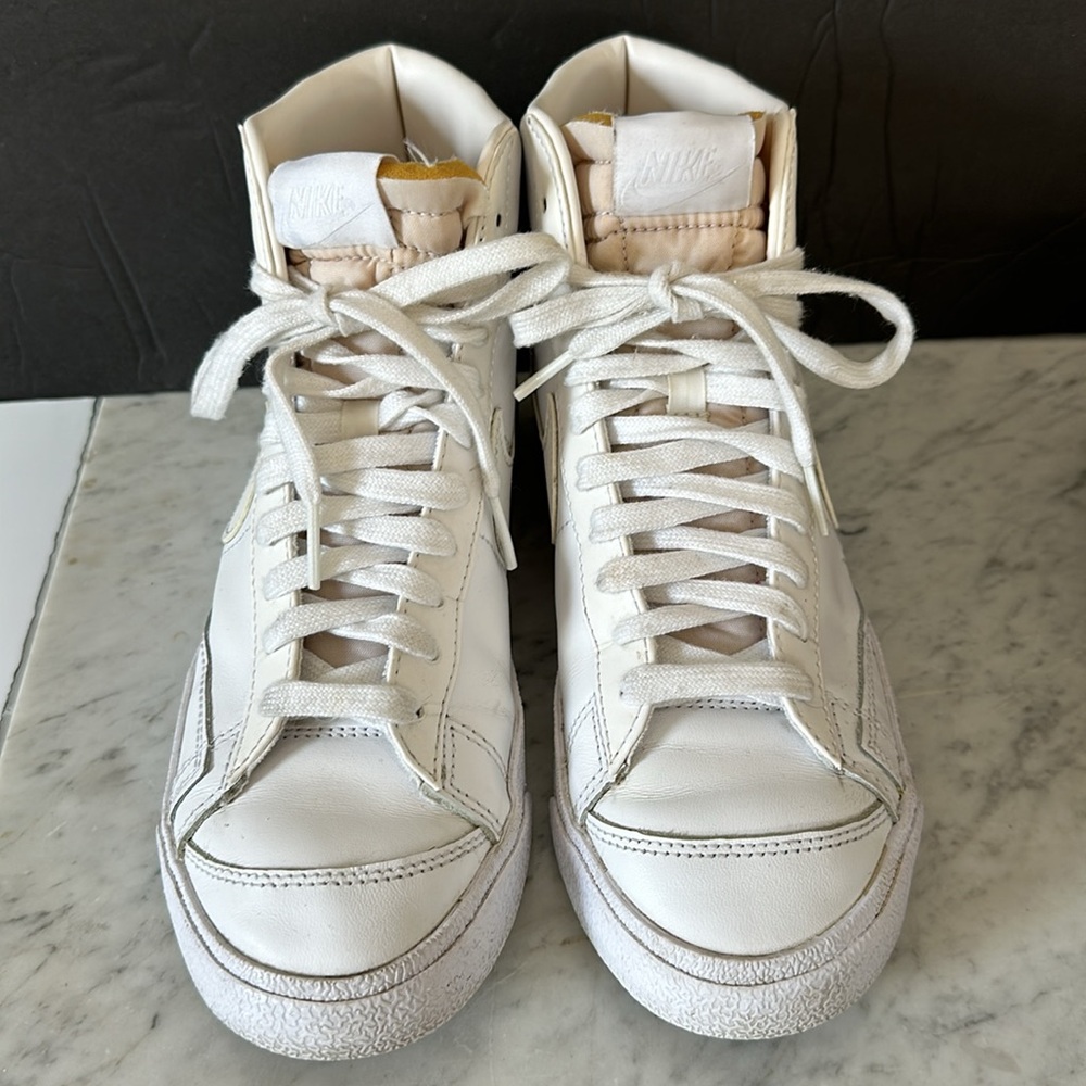 Nike Blazer mid 77 white leather 39 euro US 8 women’s high top sneakers - Picture 3 of 11